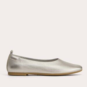 Everlane Women's Ballet Flat in Silver, Size 9.5 - barely worn